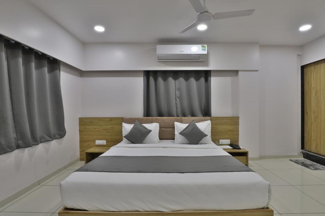 Hotel Monville Group فَدودارا المظهر الخارجي الصورة