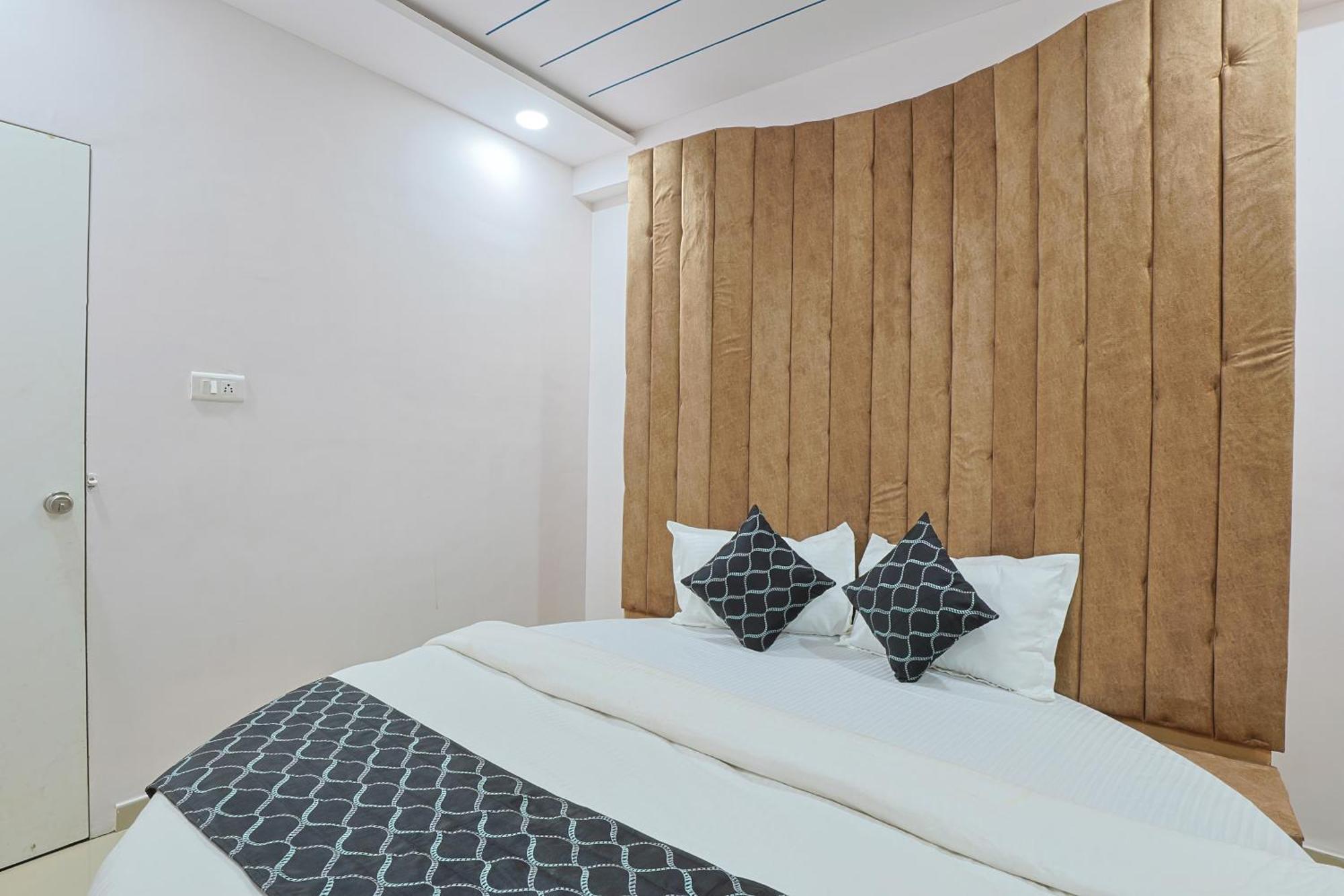 Hotel Monville Group فَدودارا المظهر الخارجي الصورة
